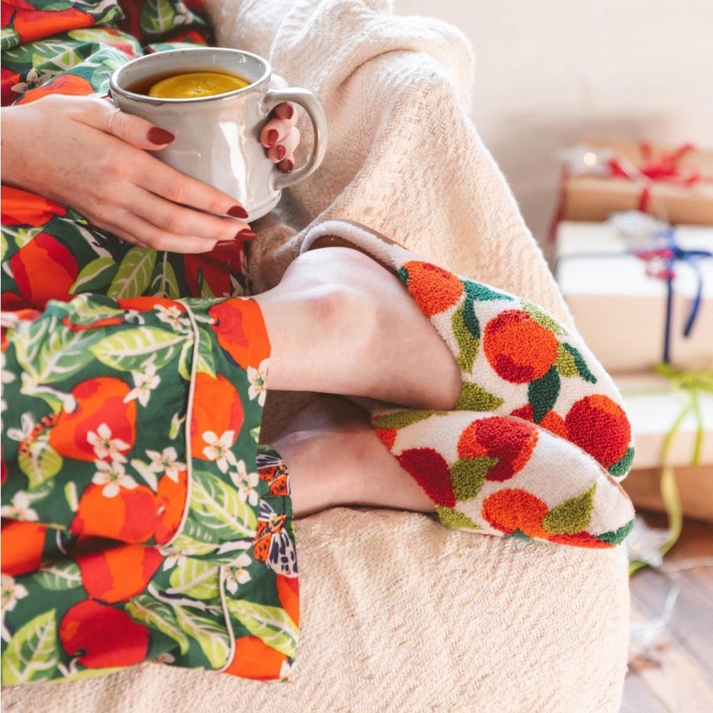 Printfresh Orange Grove Tufted Slippers Size 11 (fits like 9.5)
